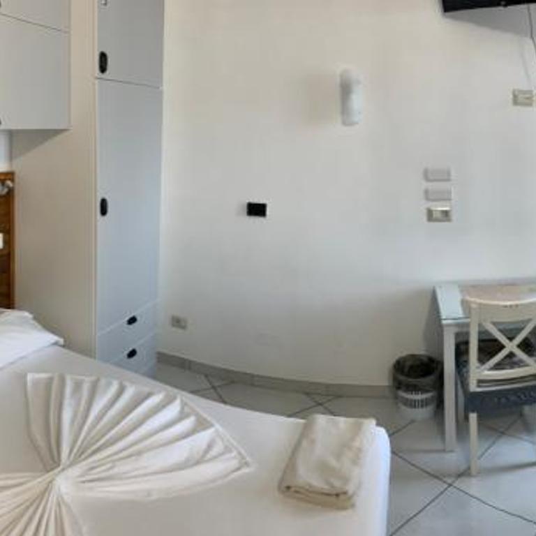B&B Gli Archi - Camera Familiare con Bagno Privato Esterno - 1
