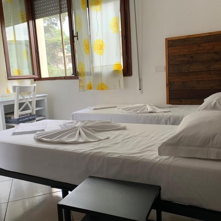B&B Gli Archi - Camera Doppia con Letti Singoli con Bagno Privato - 2