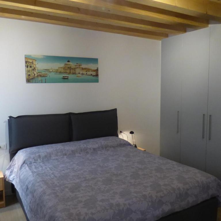 CASA MODERNA A DUE PASSI DA RIALTO - Two-Bedroom Apartment - 11