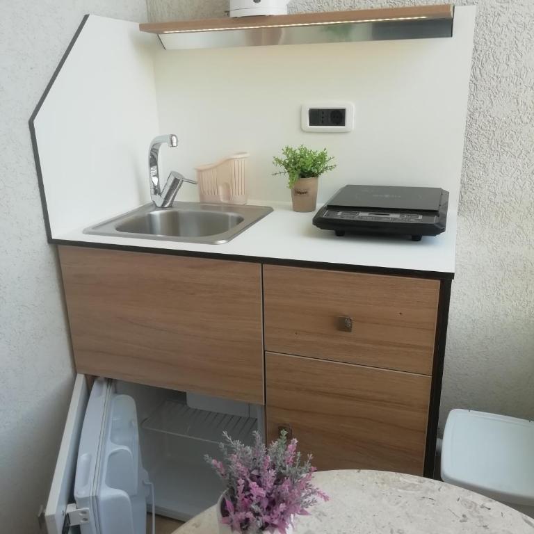Guest House Jedro - Single Room with Private Bathroom - 4