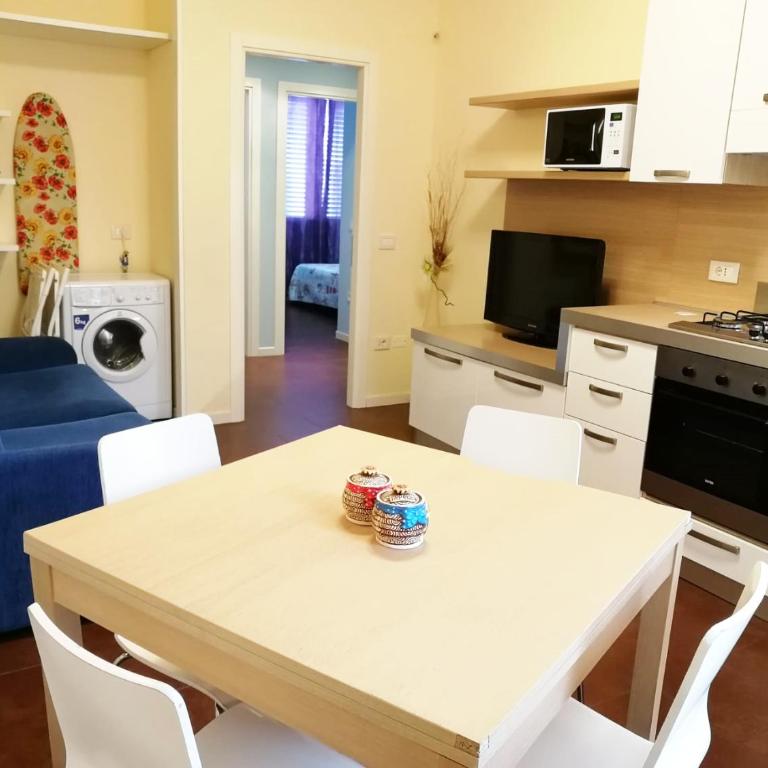 Margherita Rimini - Appartamenti al Mare - Appartamento con 2 Camere da Letto e Giardino Privato (6 Adulti) - 10