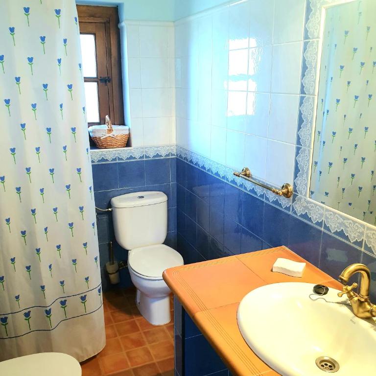 Apartamentos Turísticos Dos Fuentes - Three-Bedroom Apartment - 26