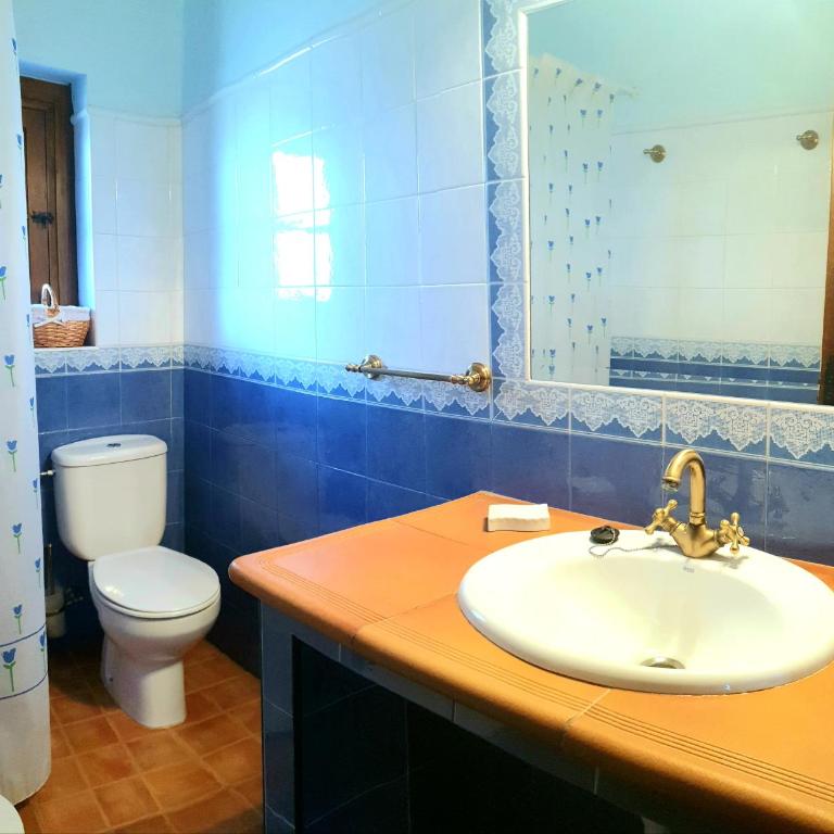 Apartamentos Turísticos Dos Fuentes - Three-Bedroom Apartment - 27