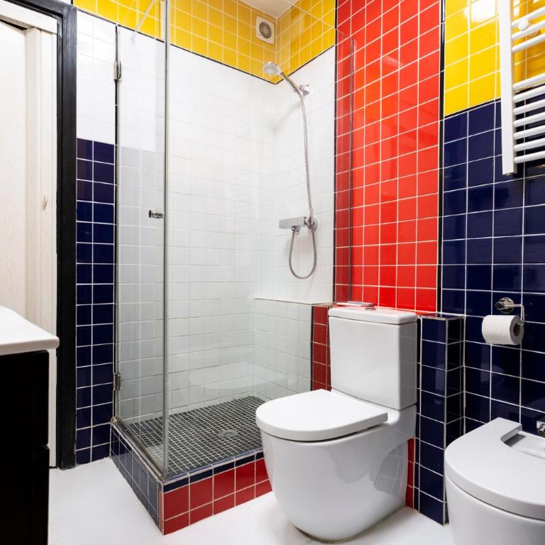 Old Town & Cathedral - Three-Bedroom Apartment - 17