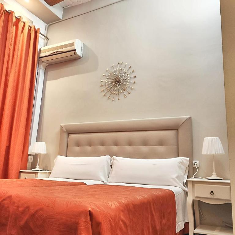 Hostal Orleans - Double or Twin Room with Private Bathroom - 6