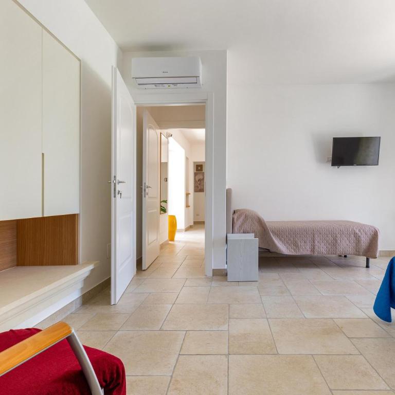 B&B I Tarocchi - Quadruple Room - Disability Access - 3