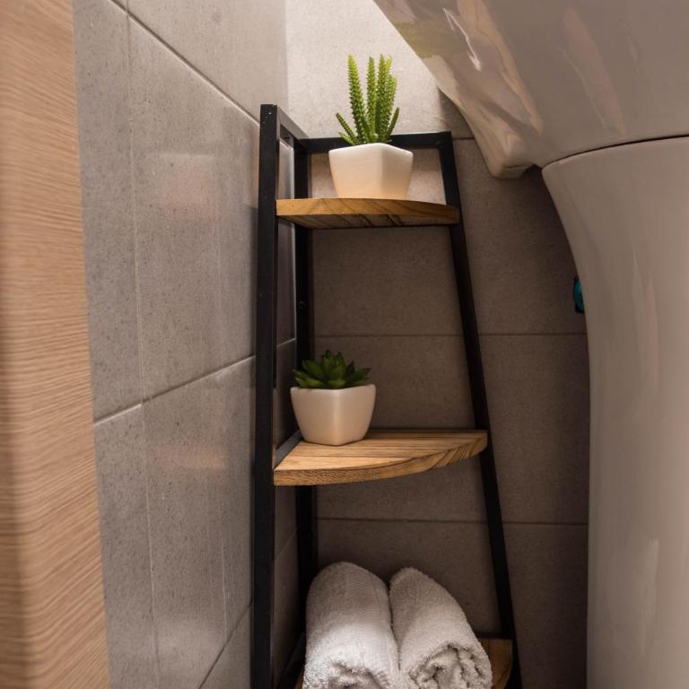 Studio apartment Vukcevic 2 - One-Bedroom Apartment - 9