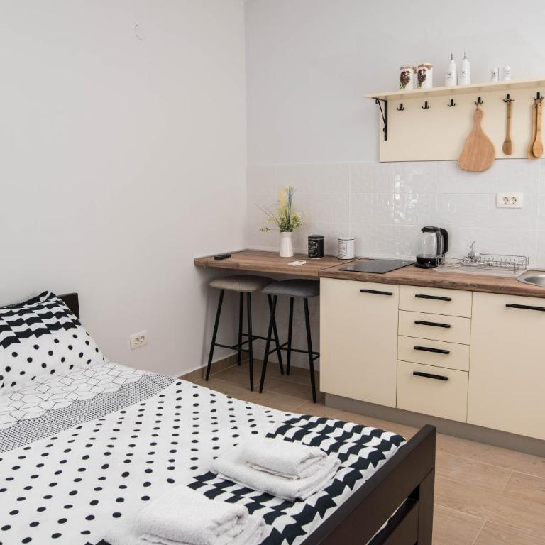 Studio apartment Vukcevic 2 - One-Bedroom Apartment - 17