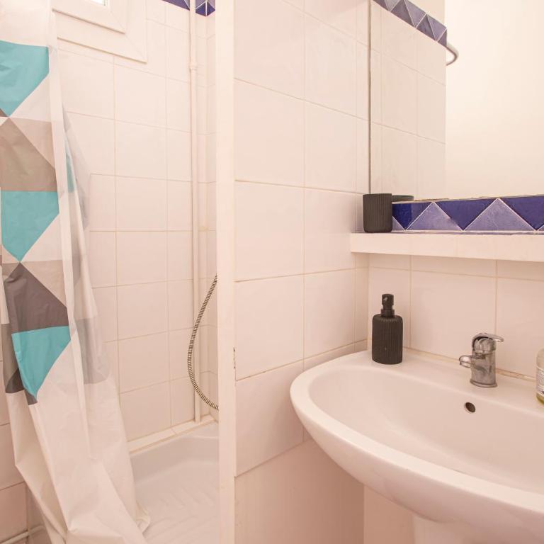 #1 Toulon CENTRE AU CALME, LUMINEUX, STATIONNEMENT FACILE - Chambre Double - 19