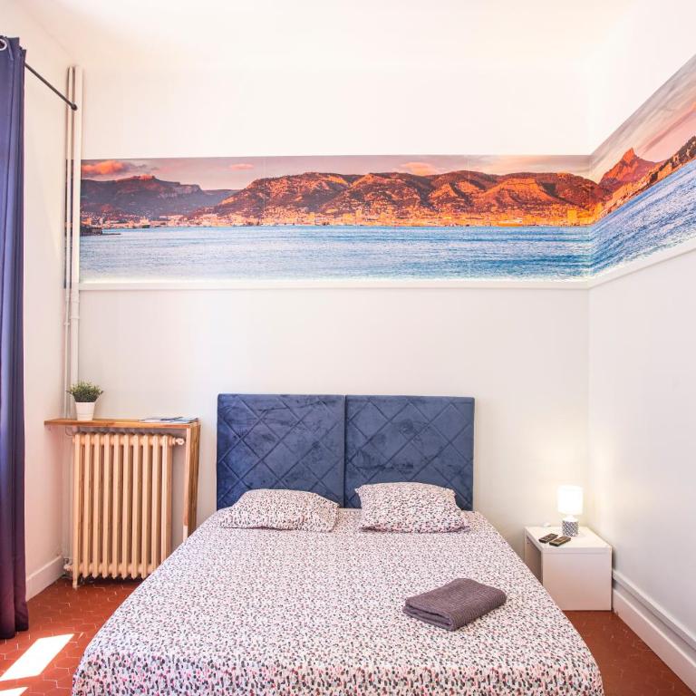 #1 Toulon CENTRE AU CALME, LUMINEUX, STATIONNEMENT FACILE - Chambre Double - 11