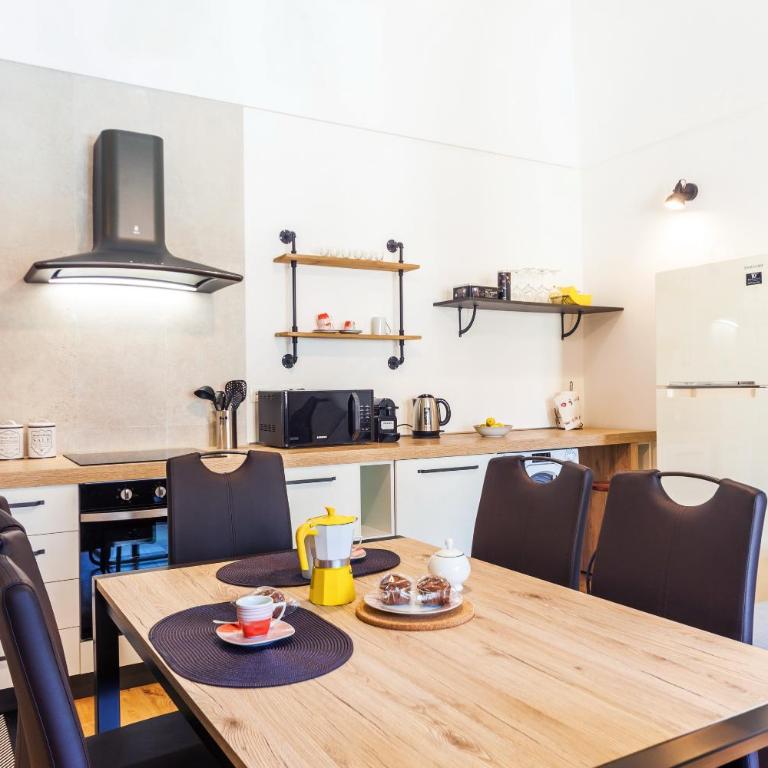 GuestHost - Vakalu Piazza Duomo Charming Apartment - One-Bedroom Apartment - 10