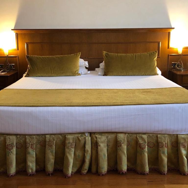 Hotel Leopardi - Junior Suite con Vasca Idromassaggio - 2