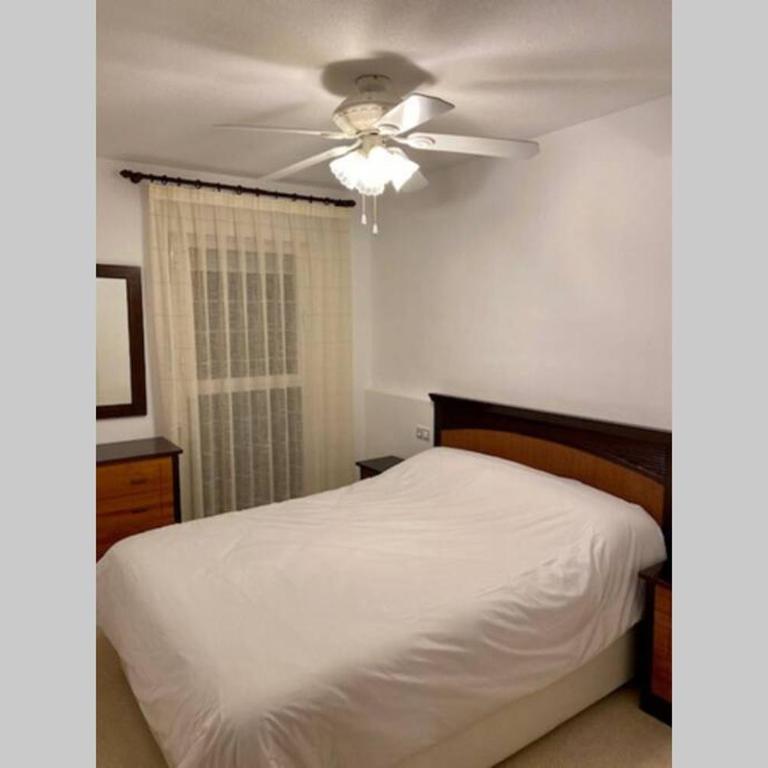Ideal 2 - Two-Bedroom Apartment - 14