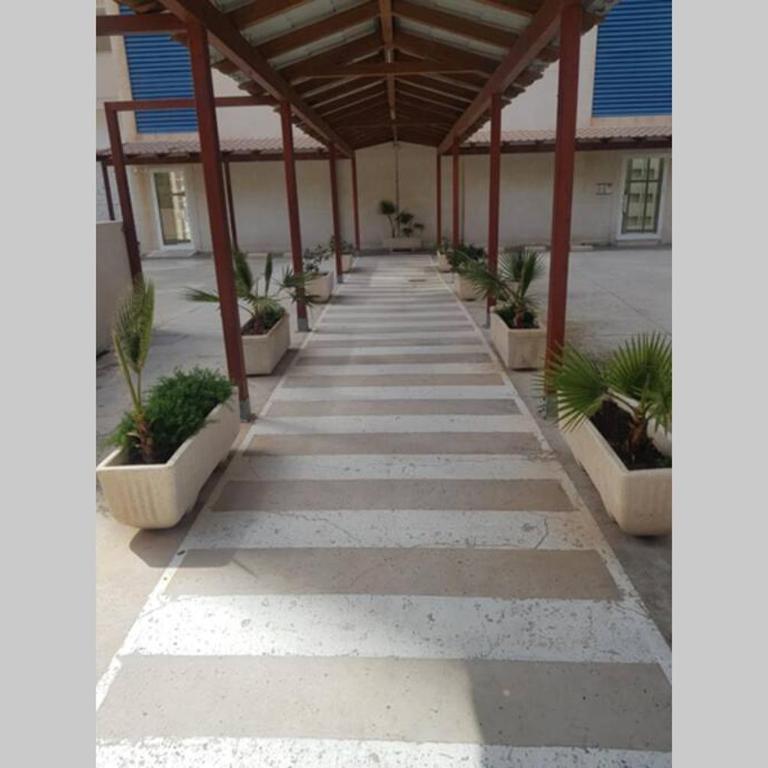 Ideal 2 - Two-Bedroom Apartment - 4