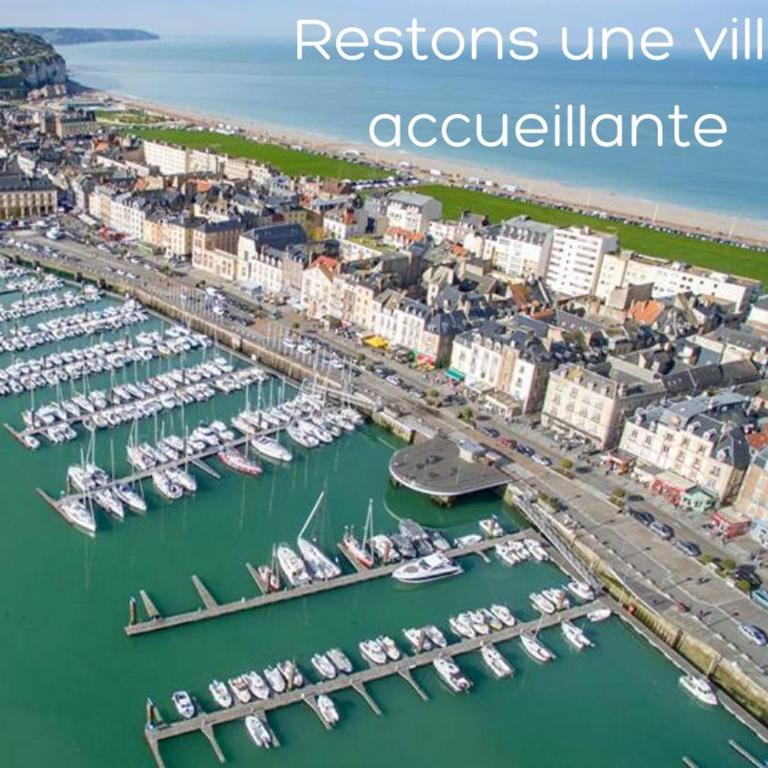 QUAI 65 , 3 pièces sur le port, à 250 m de la rue piétonne et de la mer - Appartement - 16