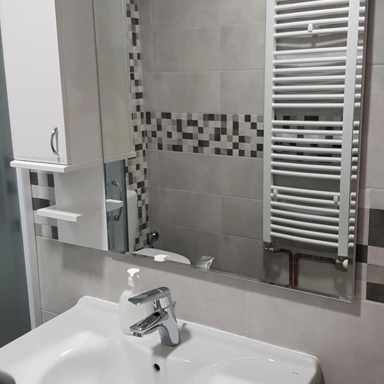 Apartmani V&F - Apartman sa 2 Spavaće Sobe - 1