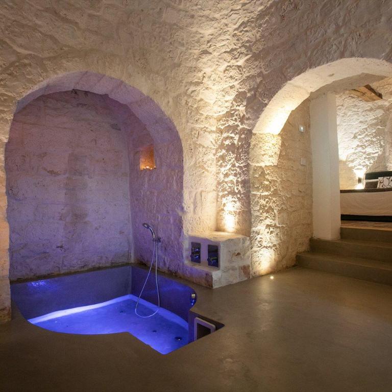 DIMORA RITUNNO - Trullo Deluxe con Vasca Idromassaggio - 3