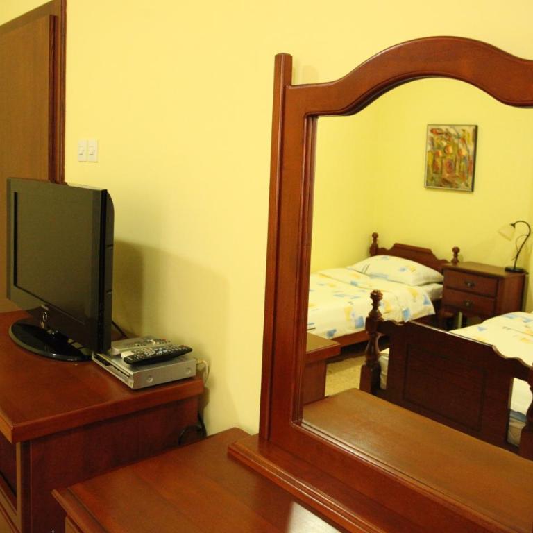 Hotel Laguna - Twin Room - 3
