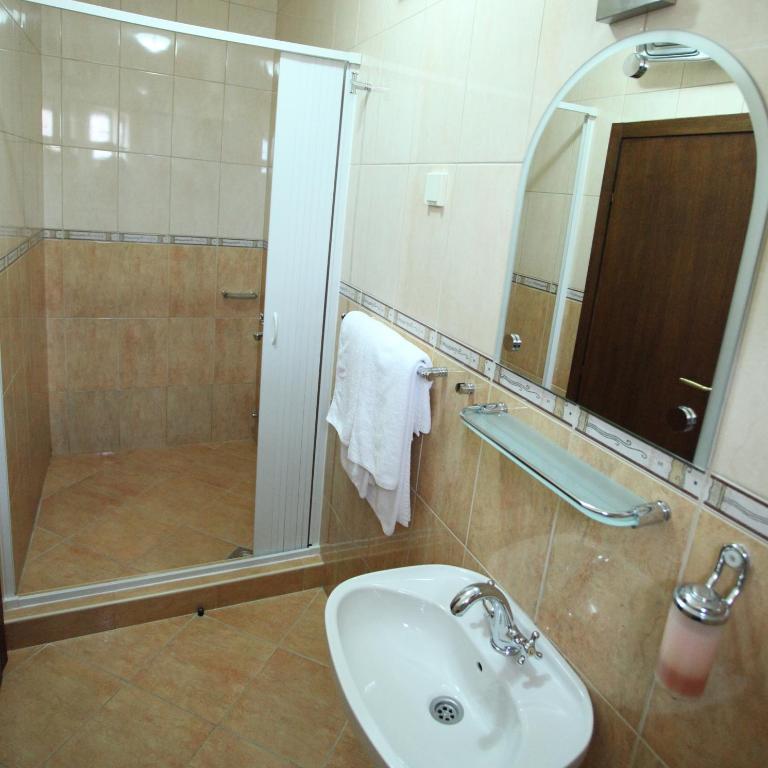 Hotel Laguna - Twin Room - 4