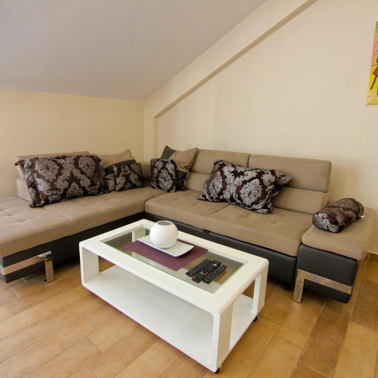 Apartmani Poeta - Apartman sa Balkonom - 12