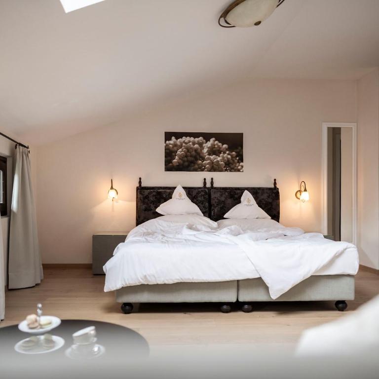 Schloss Plars wine & suites - Camera Matrimoniale Mansardata - 1