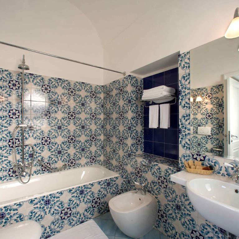 Palazzo Marzoli charme Resort - Small Luxury Hotel - Camera Deluxe Matrimoniale con Vista Mare - 6