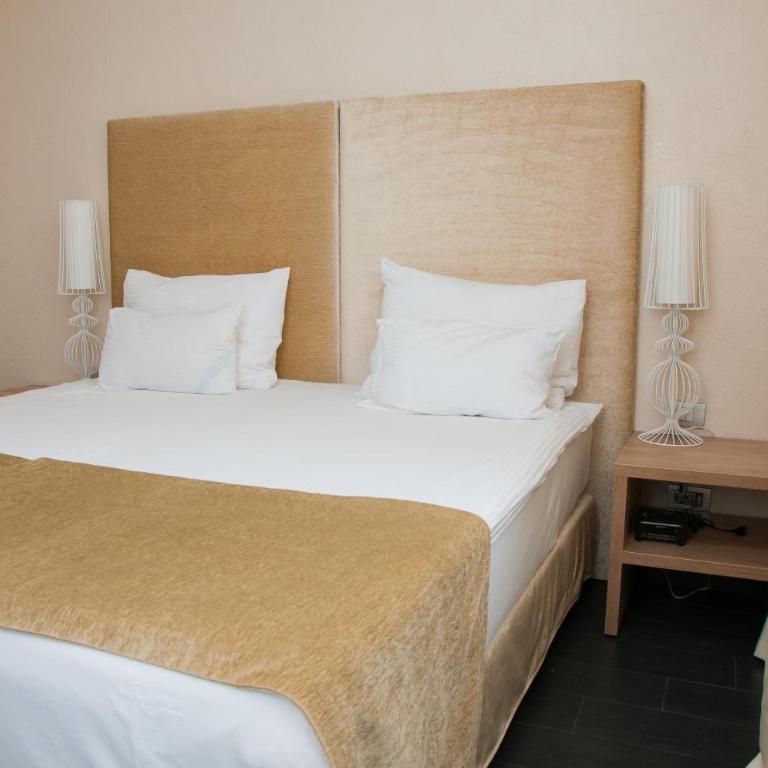 Hotel Astoria - Dvokrevetna Soba sa Bračnim Krevetom/Zasebnim Krevetima - 3