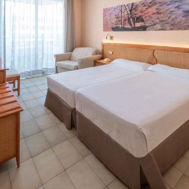 GHT Oasis Tossa & Spa - Habitación Doble con balcón - 1 o 2 camas - 9