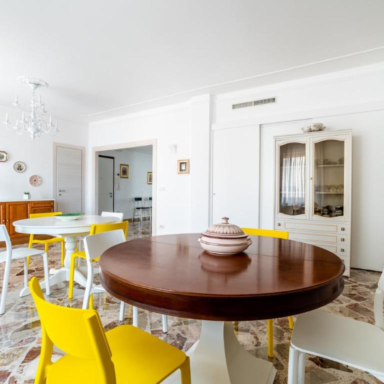 Le Calette Rooms - Camera Tripla con Bagno - 2