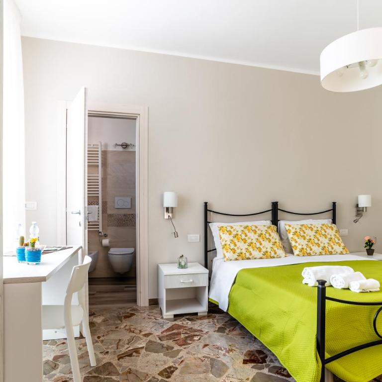 Le Calette Rooms - Camera Tripla con Bagno - 21