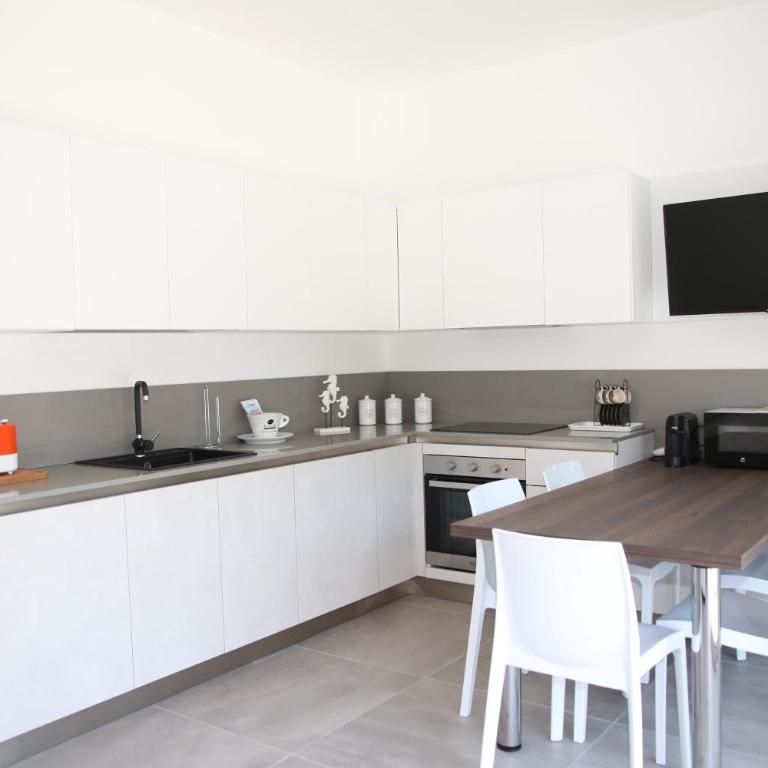 Villa Serena - Appartamento con 2 Camere da Letto - 4