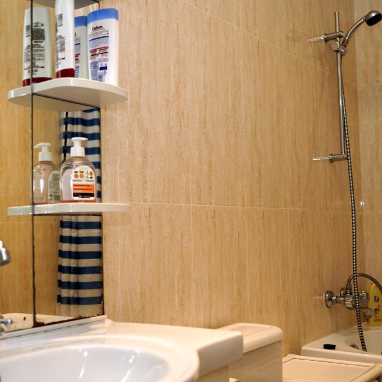 Studio cosy idéalement situé et bien équipé - Apartamento de 1 dormitorio - 2