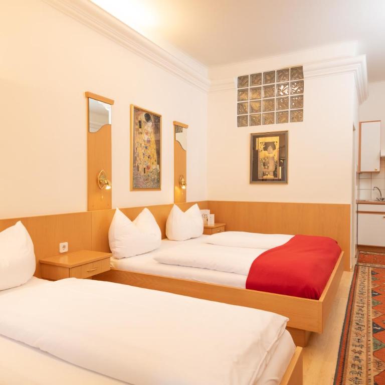 Hotel Liebetegger-Klagenfurt - Dreibettzimmer - 1