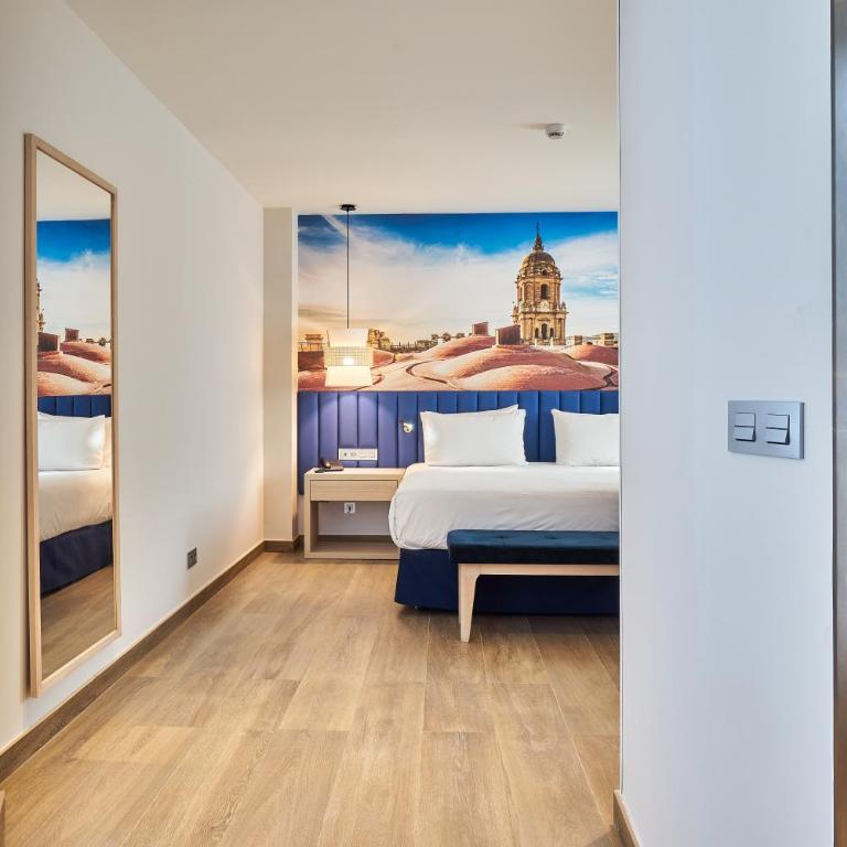 Eurostars Astoria - Superior Double Room with Terrace - 12