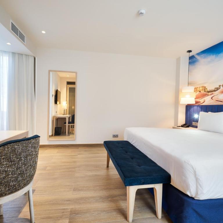 Eurostars Astoria - Twin Room with Extra Bed - 10