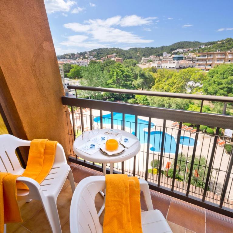 GHT Aparthotel Tossa Park - Estudio con balcón (2-3 adultos) - 2