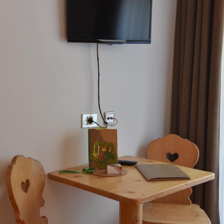 Garni Glurnserhof - Two-Bedroom Suite - 3