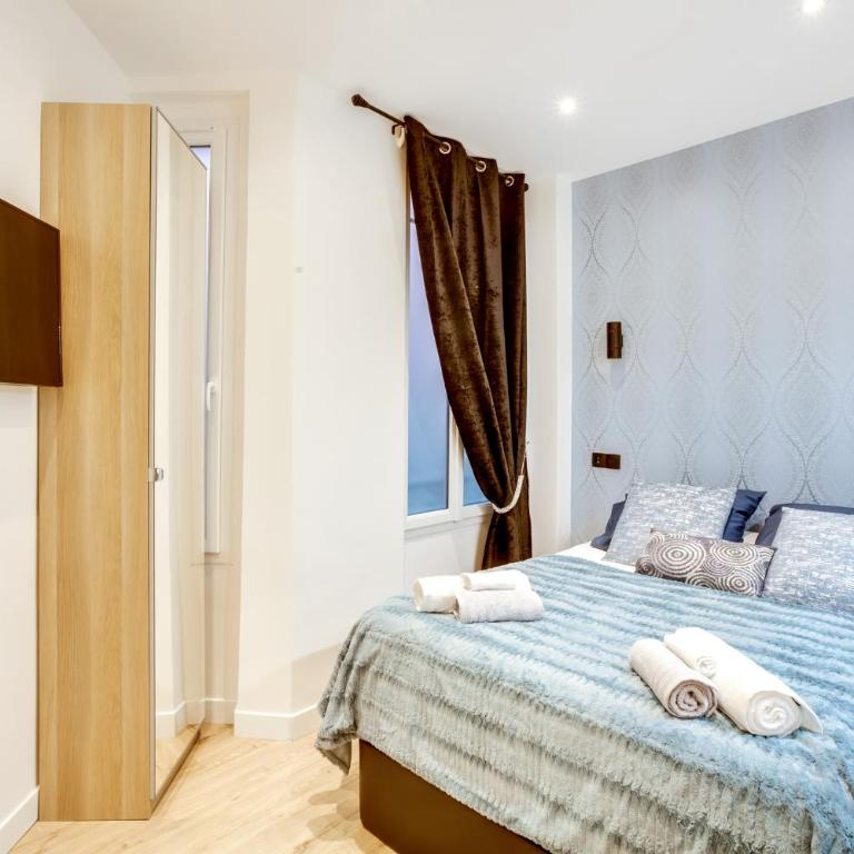 Suite Paris, Tour Eiffel, Champs Elysées - Chambre Quadruple - 11