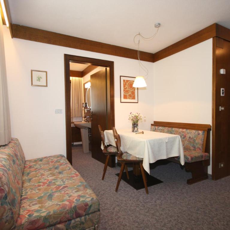 Apartments Residence Alta Badia - Appartamento Familiare - 8