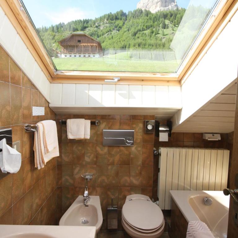 Apartments Residence Alta Badia - Appartamento Mansardato con 1 Camera da Letto (2 Adulti) - 2