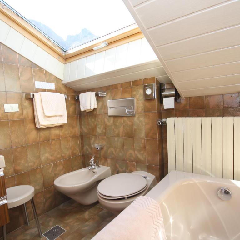 Apartments Residence Alta Badia - Appartamento Mansardato con 1 Camera da Letto (2 Adulti) - 3