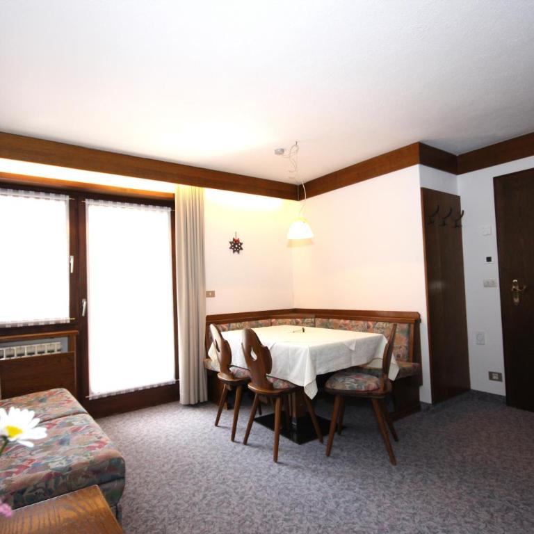 Apartments Residence Alta Badia - Appartamento con 2 Camere da Letto e Balcone - 9