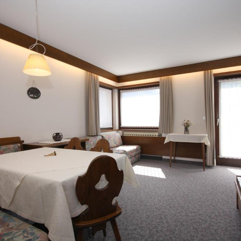 Apartments Residence Alta Badia - Appartamento con 2 Camere da Letto, 2 Bagni e Balcone - 5