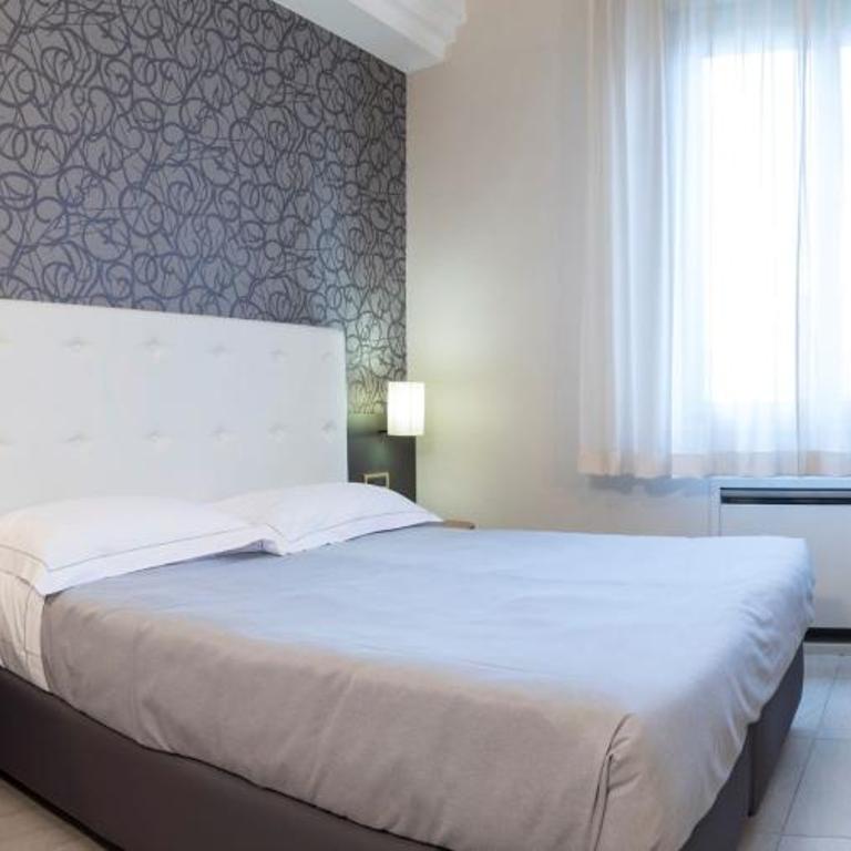 Astra Hotel - Camera Tripla Standard - 6