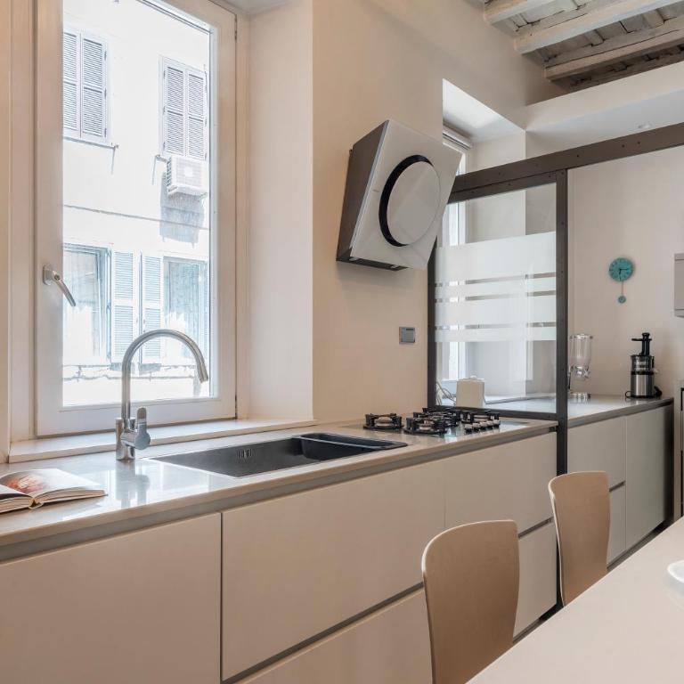 GuestHost - Piazza Navona Elegant Apartment - Three-Bedroom Apartment - 10