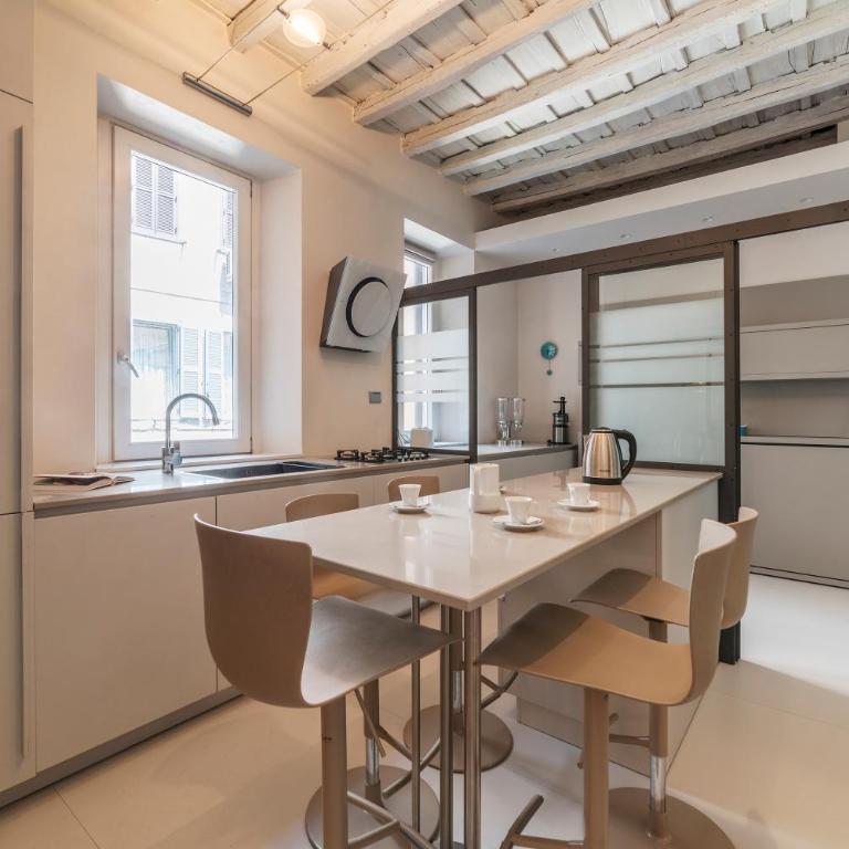 GuestHost - Piazza Navona Elegant Apartment - Three-Bedroom Apartment - 12