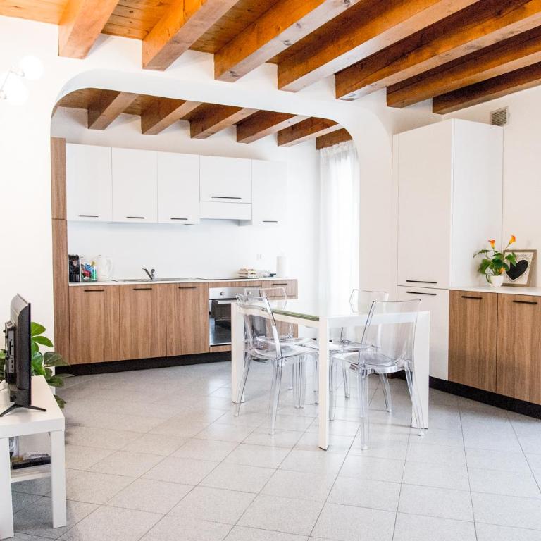 INTERO APPARTAMENTO nel cuore di VICENZA - Appartamento con 2 Camere da Letto - 1