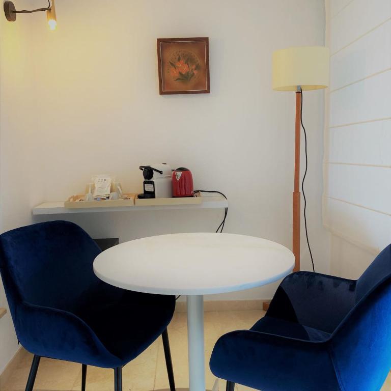 Hotel Costa Brava - Habitación Familiar con ducha - 3