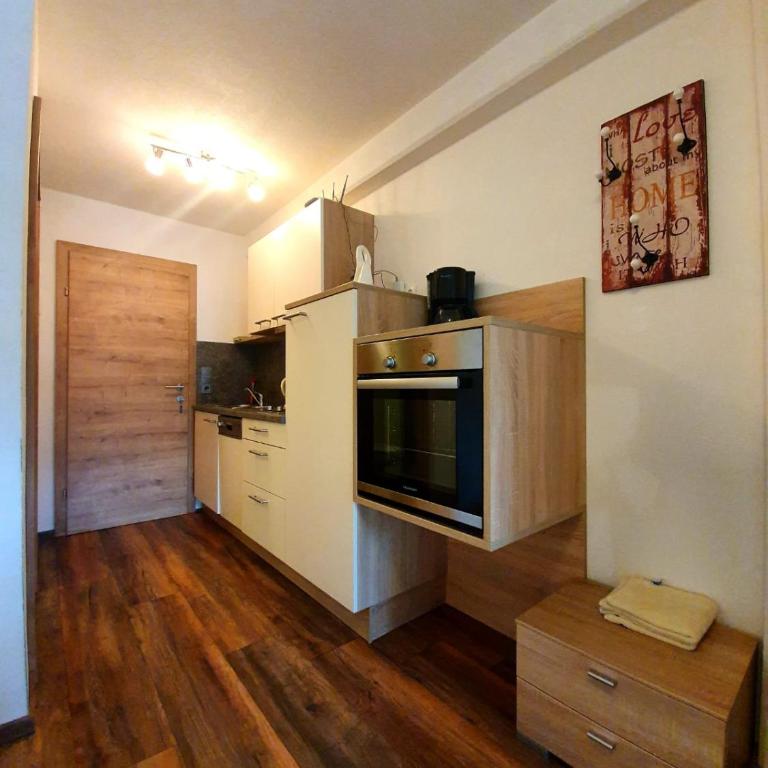 Gästehaus Flörl 1 - Studio mit Bergblick - 4
