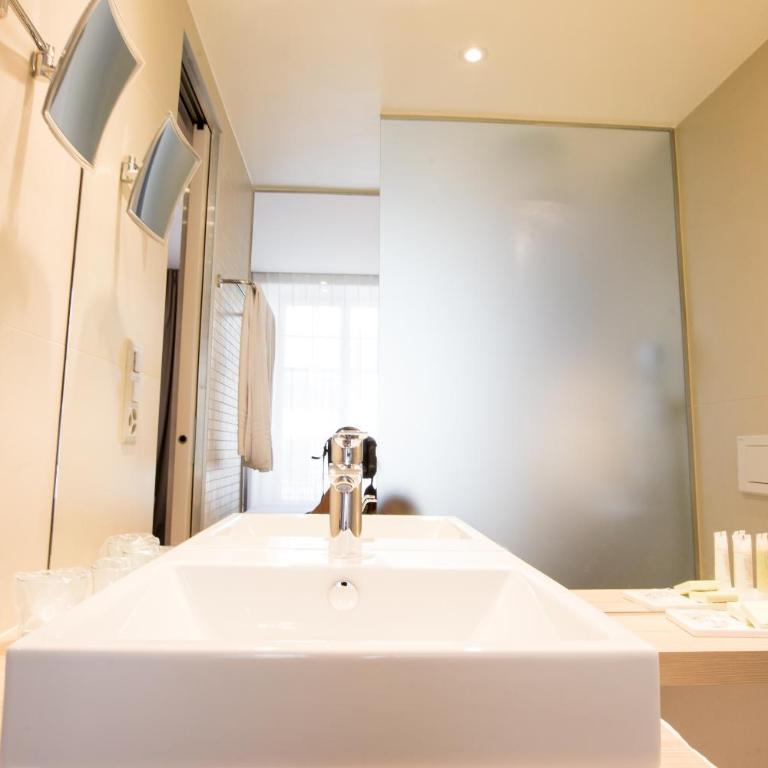Hôtel des Voyageurs Boutique - Classic Doppel- oder Zweibettzimmer - 11